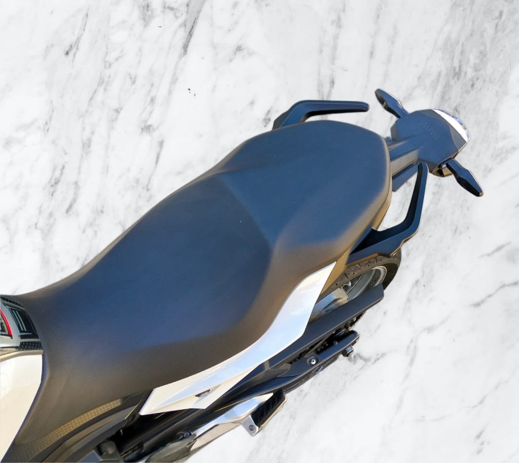 2021 BMW F900XR