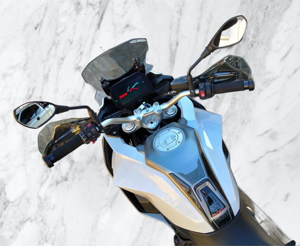 2021 BMW F900XR
