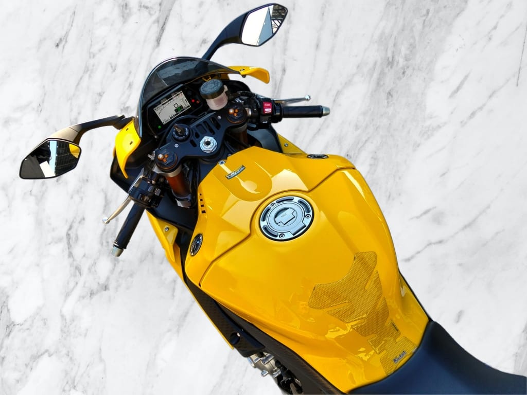 2015 Yamaha R-1 (Must be seen spotless)